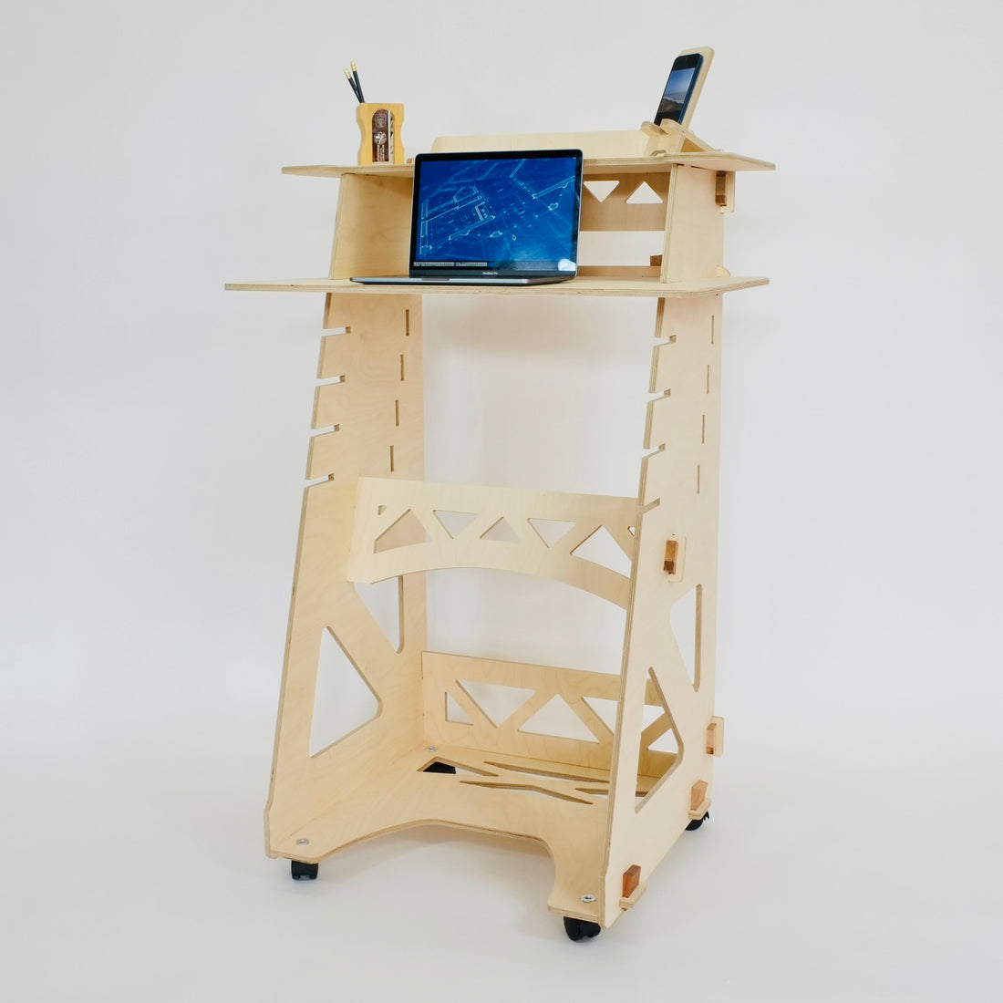 The health benefits of working from a stand up desk